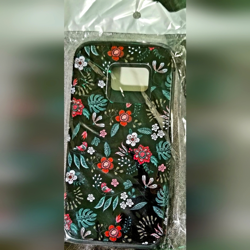 Samsung Galaxy S7 Floral Snap On Case    NIP*